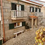 Pitoes Naturehouse Pitoes das Junias