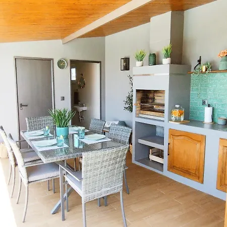 Pitoes Naturehouse